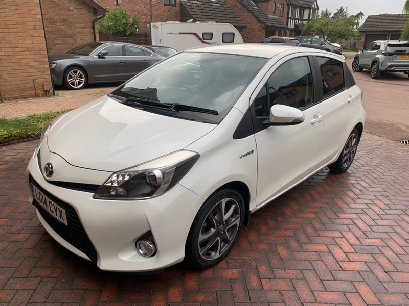 Toyota Yaris Hybrid in Cheltenham, Gloucestershire 