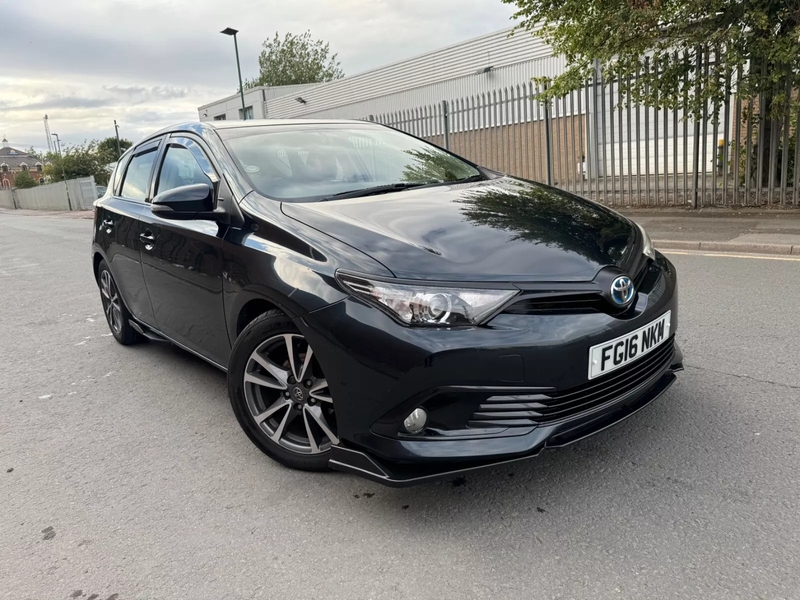 Toyotta Auris Hybrid Business Edition in Birmingham, West Midlands 